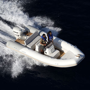 gommone fuoribordo / RIB / open / con console laterale