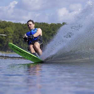 sci nautico da slalom