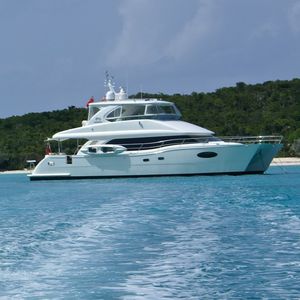 motor-yacht catamarano a motore