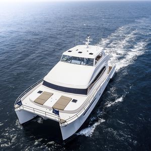 motor-yacht catamarano a motore 1