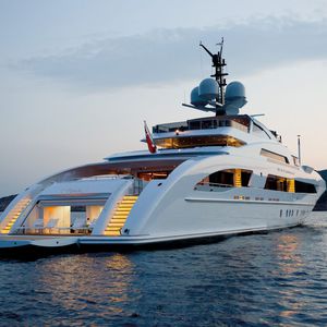 mega-yacht da crociera