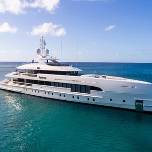mega-yacht da crociera