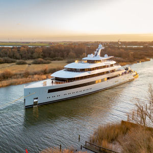 mega-yacht da crociera