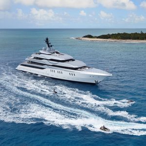 mega-yacht da crociera