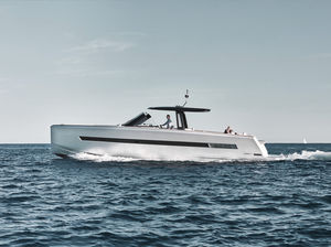 motor-yacht da crociera