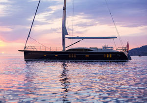 sailing-yacht da crociera / con deck saloon / con 3 cabine / con bompresso