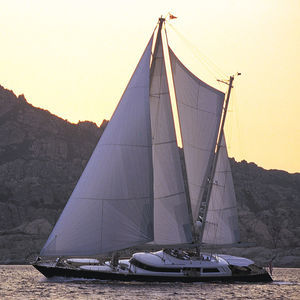 sailing-superyacht di lusso da crociera
