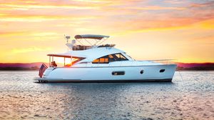 motor-yacht da crociera / sportivo / con fly / IPS