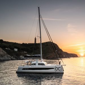 sailing-yacht catamarano