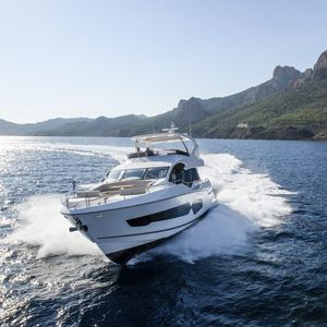 motor-yacht da crociera