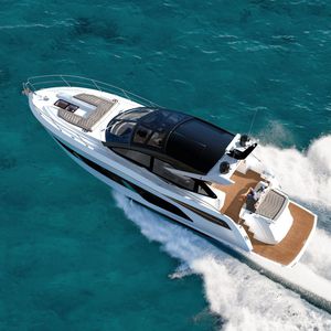 motor-yacht da crociera