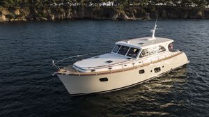 motor-yacht tradizionale