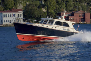 motor-yacht tradizionale