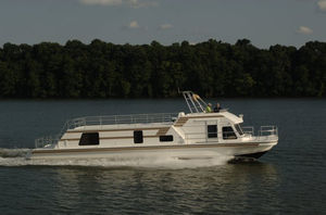 barca a motore house-boat entrobordo 1
