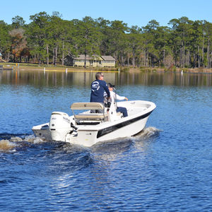 bay boat fuoribordo 1