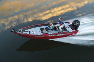 bass boat fuoribordo