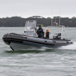 barca professionale patrol boat