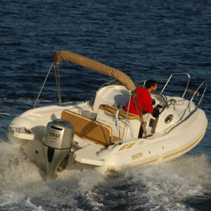 gommone fuoribordo