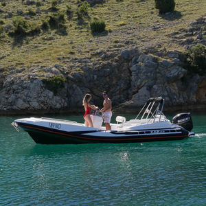gommone fuoribordo 1