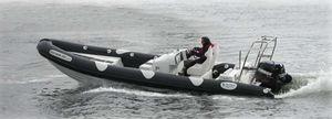 gommone fuoribordo / bimotore / semirigido / con console centrale