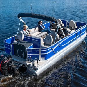 pontoon boat fuoribordo