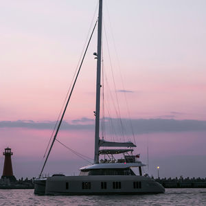 sailing-yacht catamarano