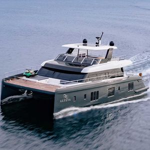 motor-yacht catamarano a motore