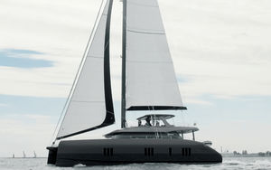 sailing-yacht catamarano