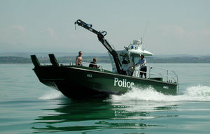 barca professionale patrol boat