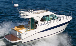 cabin-cruiser entrobordo