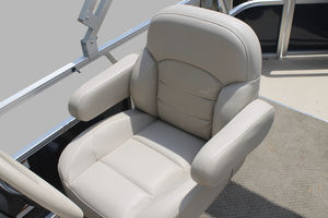 pontoon boat fuoribordo