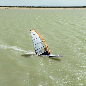 vela da windsurf da vento leggero 1