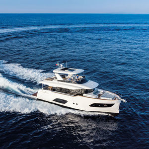 motor-yacht da crociera