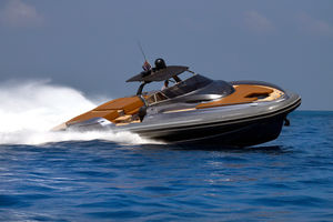 gommone entrobordo