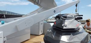 gru per yacht 1