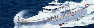 super-yacht di lusso tradizionale