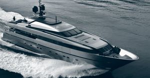 super-yacht di lusso sportivo 1