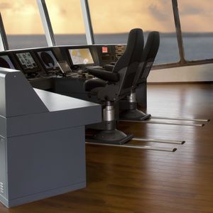 supporto per sedile pilota per nave