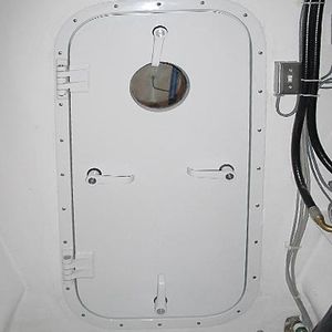 porta per yacht / a tenuta stagna