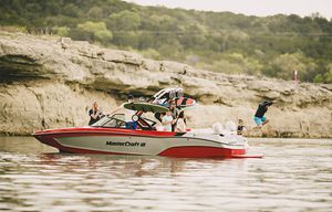 deck boat entrobordo