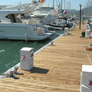 pontile galleggiante