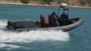 barca professionale patrol boat 1