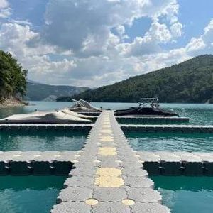 pontile galleggiante
