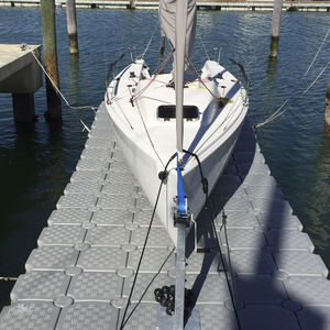 pontile galleggiante