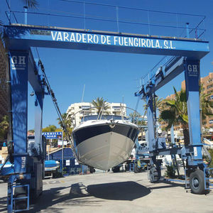 gru per yacht / portuale / per marina / gommata