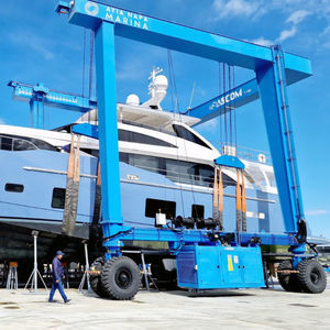 travel lift controllato a distanza 1