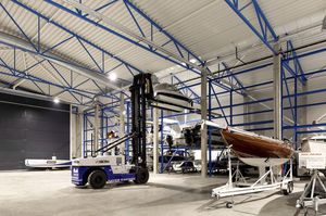 carrello elevatore per cantiere navale