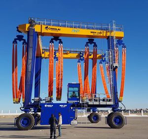travel lift controllato a distanza 1
