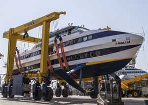 travel lift a forma di U