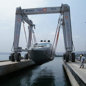 travel lift controllato a distanza 1